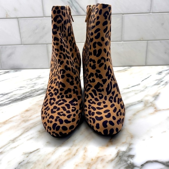 BAR III Gatlin Block-Heel Booties, Created for Macy's Women's Shoes - Picture 8 of 12